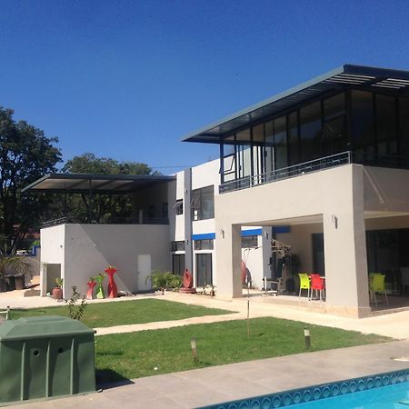 Tshedza Guest House Pretoria-Noord Eksteriør bilde