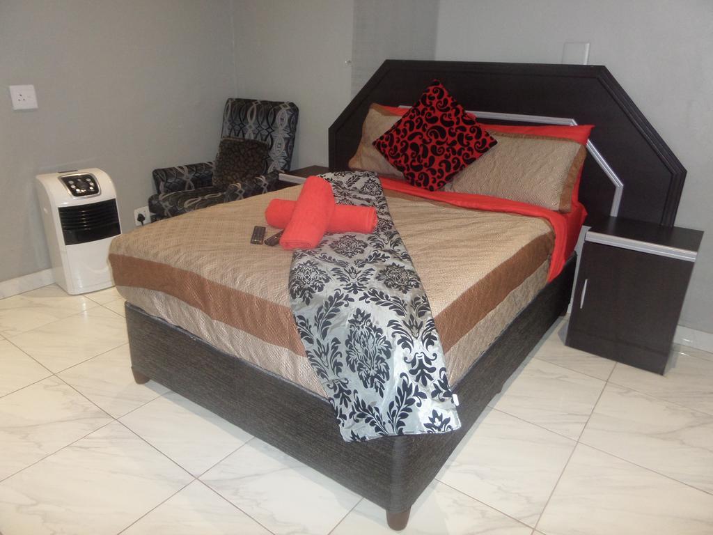 Tshedza Guest House Pretoria-Noord Eksteriør bilde