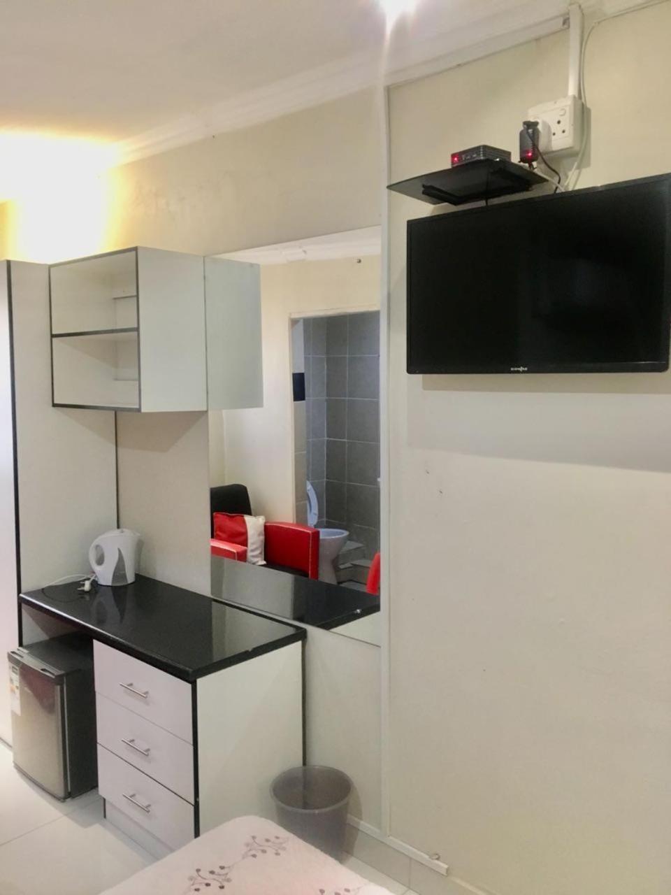 Tshedza Guest House Pretoria-Noord Eksteriør bilde